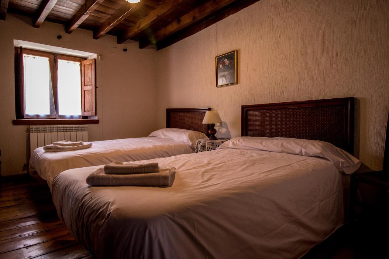 Penzion La Casa Del Abuelo Hoyos del Espino Exteriér fotografie